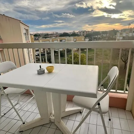 Cozy For 4, A Stone's Throw From The Sea! Appartement *