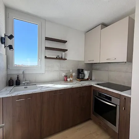 Cozy For 4, A Stone's Throw From The Sea! Appartement